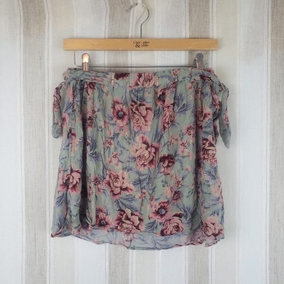 American Eagle Floral Boho Mini Skirt Size Large - Picture 8 of 8